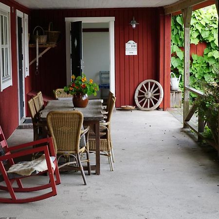 Lekanders Baer & Boende Bed & Breakfast Tyfta Exterior foto